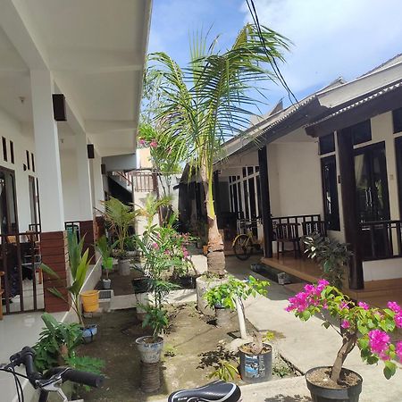 Vacation Inn Gili Gili Trawangan Room photo